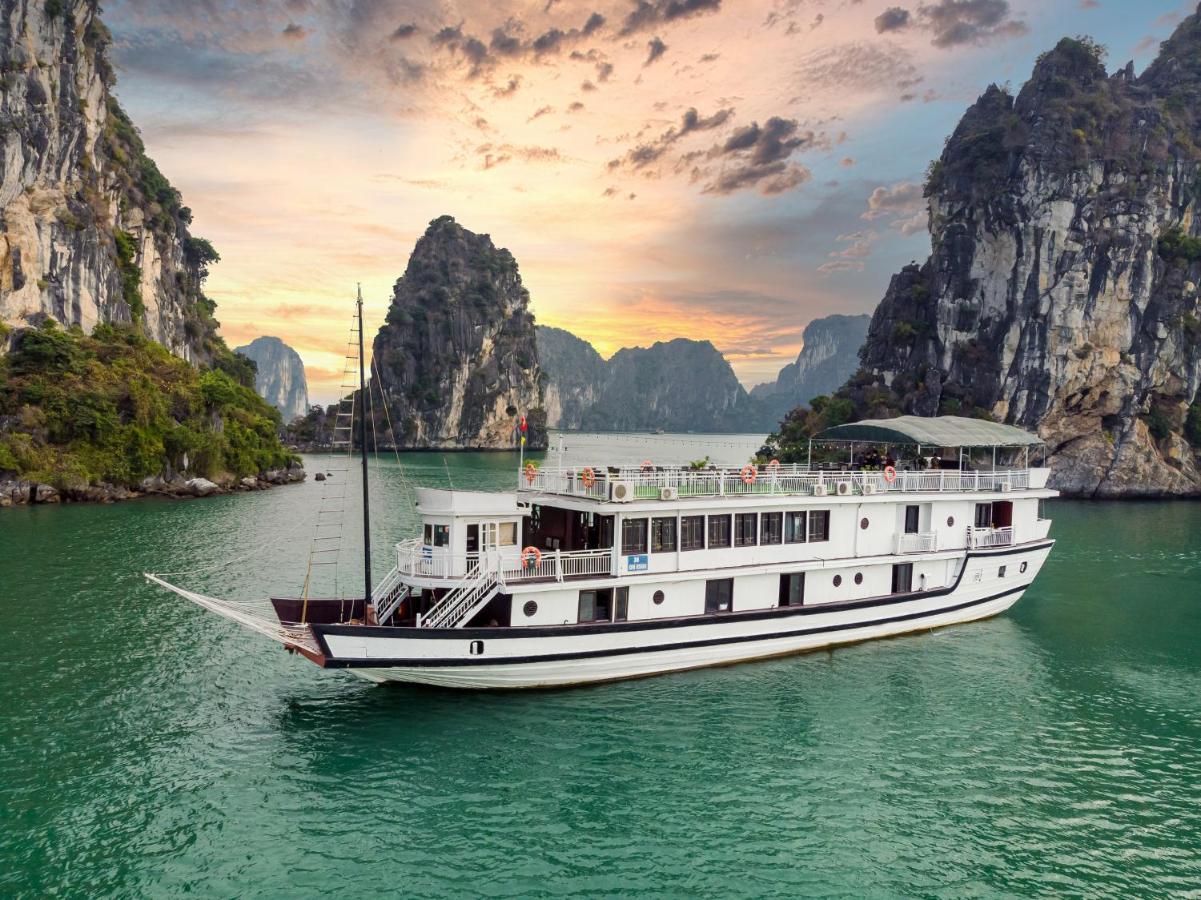 Legend Cruise Hotel Hạ Long-öböl Kültér fotó