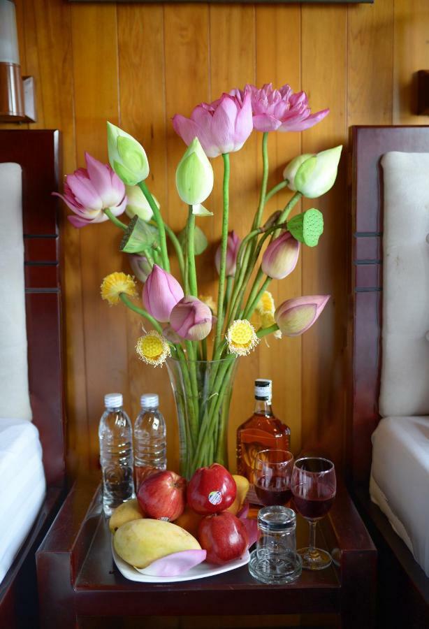 Legend Cruise Hotel Hạ Long-öböl Kültér fotó