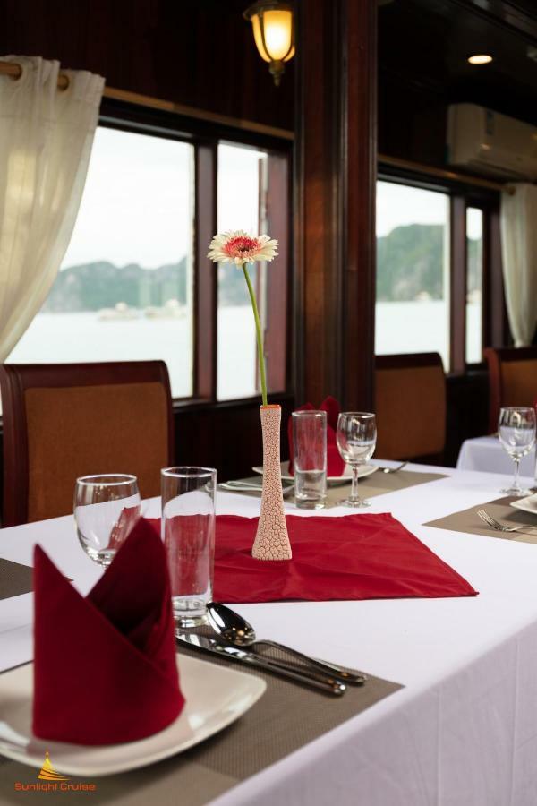 Legend Cruise Hotel Hạ Long-öböl Kültér fotó